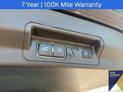 Used 2023 Ford Explorer XLT w/ Equipment Group 202A AWD/4WD image 14
