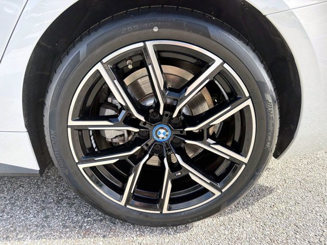 Certified 2024 BMW i4 eDrive40 w/ M Sport Package RWD image 10