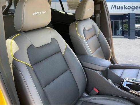 Used 2025 Chevrolet Trax ACTIV w/ Driver Confidence Package FWD image 29