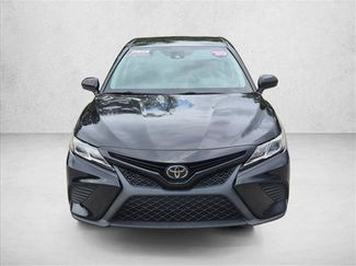 Used 2020 Toyota Camry SE FWD video 2