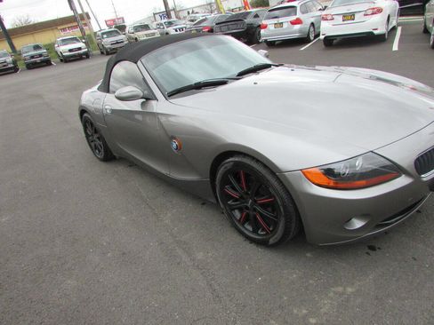 Used 2003 BMW Z4 2.5i image 43
