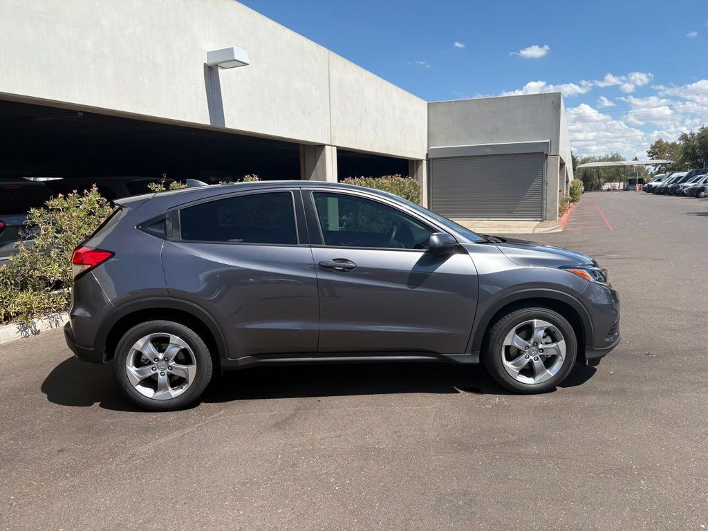 Used 2021 Honda HR-V LX image 4