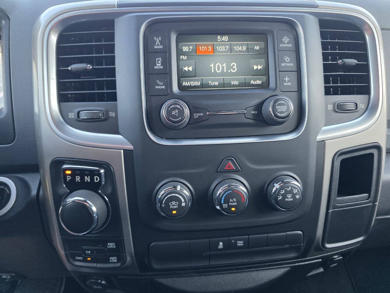 Used 2018 RAM 1500 Classic SLT AWD/4WD image 17