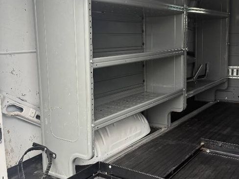 Used 2015 Chevrolet Express 2500 RWD image 35