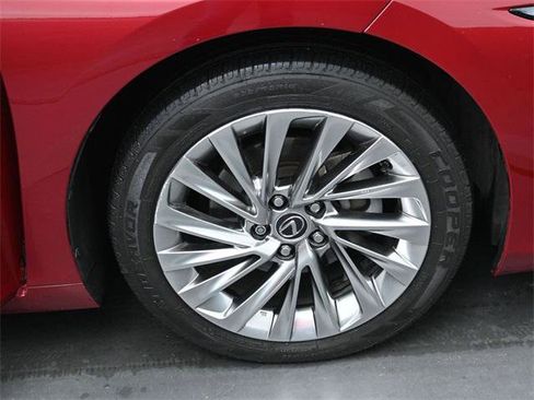 Used 2019 Lexus ES 350 w/ Luxury Package image 39