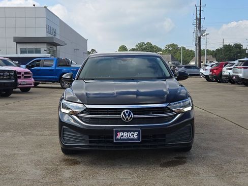 Used 2022 Volkswagen Jetta S FWD image 2