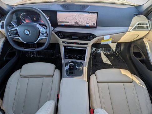 Certified 2025 BMW 330i Sedan w/ Convenience Package image 19