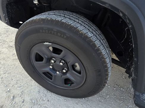 Used 2018 Jeep Wrangler Sport image 23