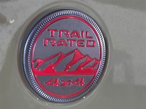 Used 2025 Jeep Wrangler Unlimited Rubicon image 12