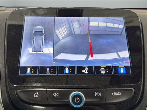 Used 2024 Chevrolet Equinox Premier image 9