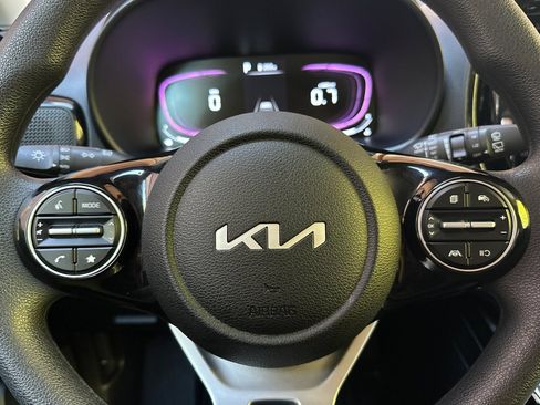 Certified 2025 Kia Soul S FWD image 24