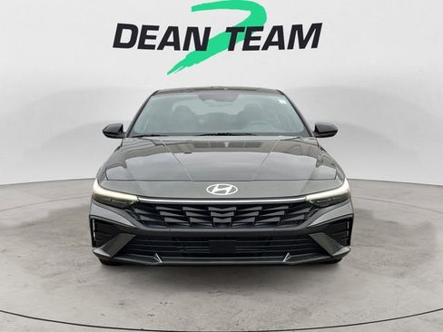 New 2026 Hyundai Elantra SEL Sport image 2