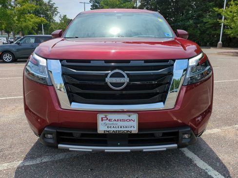 Used 2023 Nissan Pathfinder Platinum w/ Cargo Package AWD/4WD image 9