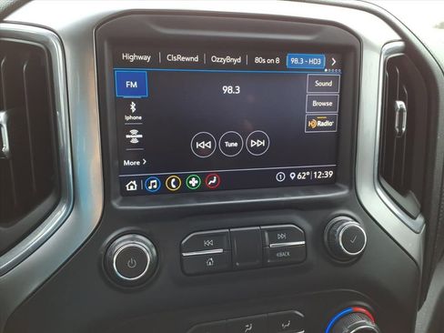 Used 2020 Chevrolet Silverado 1500 RST image 16