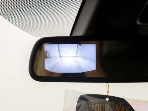 Used 2025 Chevrolet Express 3500 LT w/ LT Preferred Equipment Group image 21