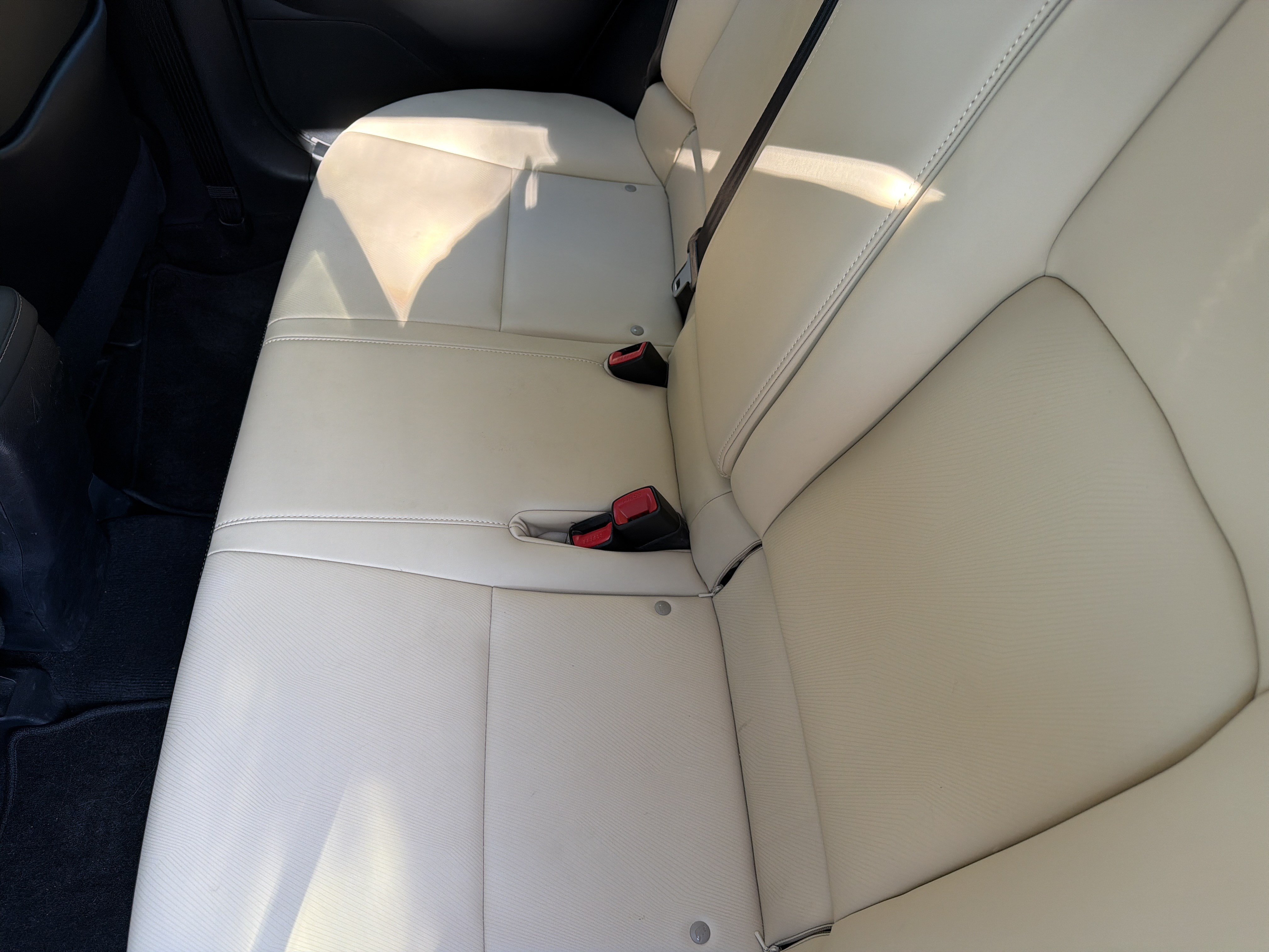 Used 2015 Lexus CT 200h w/ Navigation Package FWD image 31