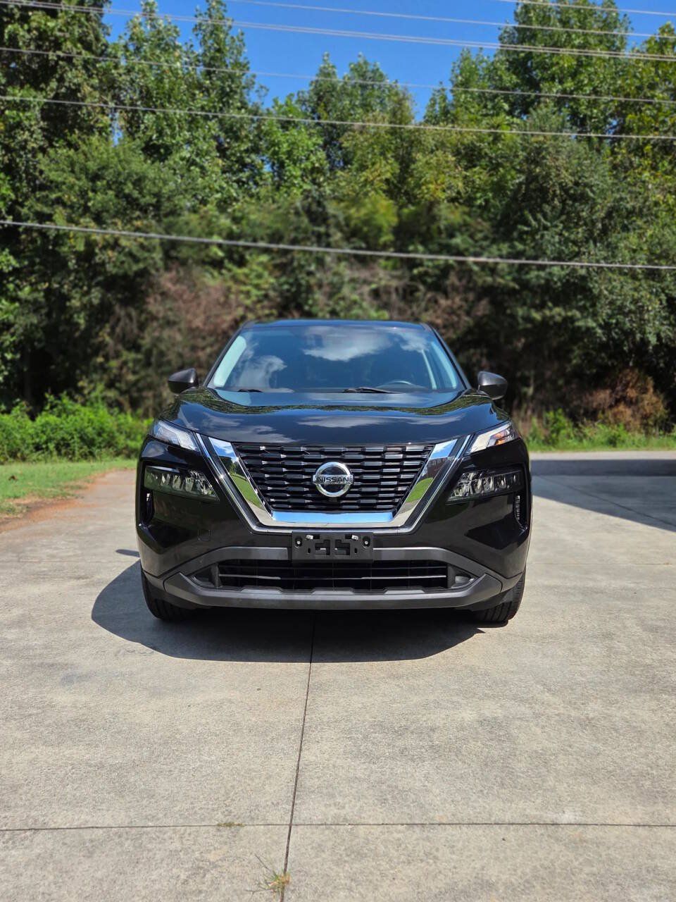Used 2021 Nissan Rogue S FWD image 2