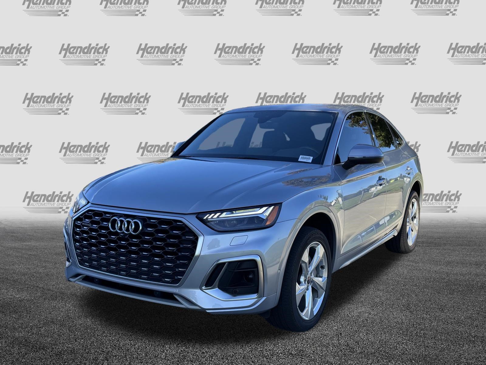 Used 2023 Audi Q5 2.0T Prestige w/ Prestige Package AWD/4WD image 6