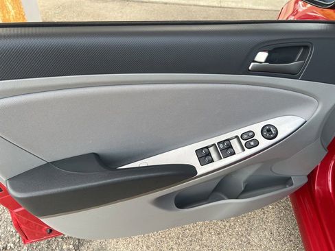 Used 2017 Hyundai Accent SE FWD image 7