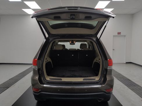 Used 2017 Jeep Grand Cherokee Limited AWD/4WD image 29