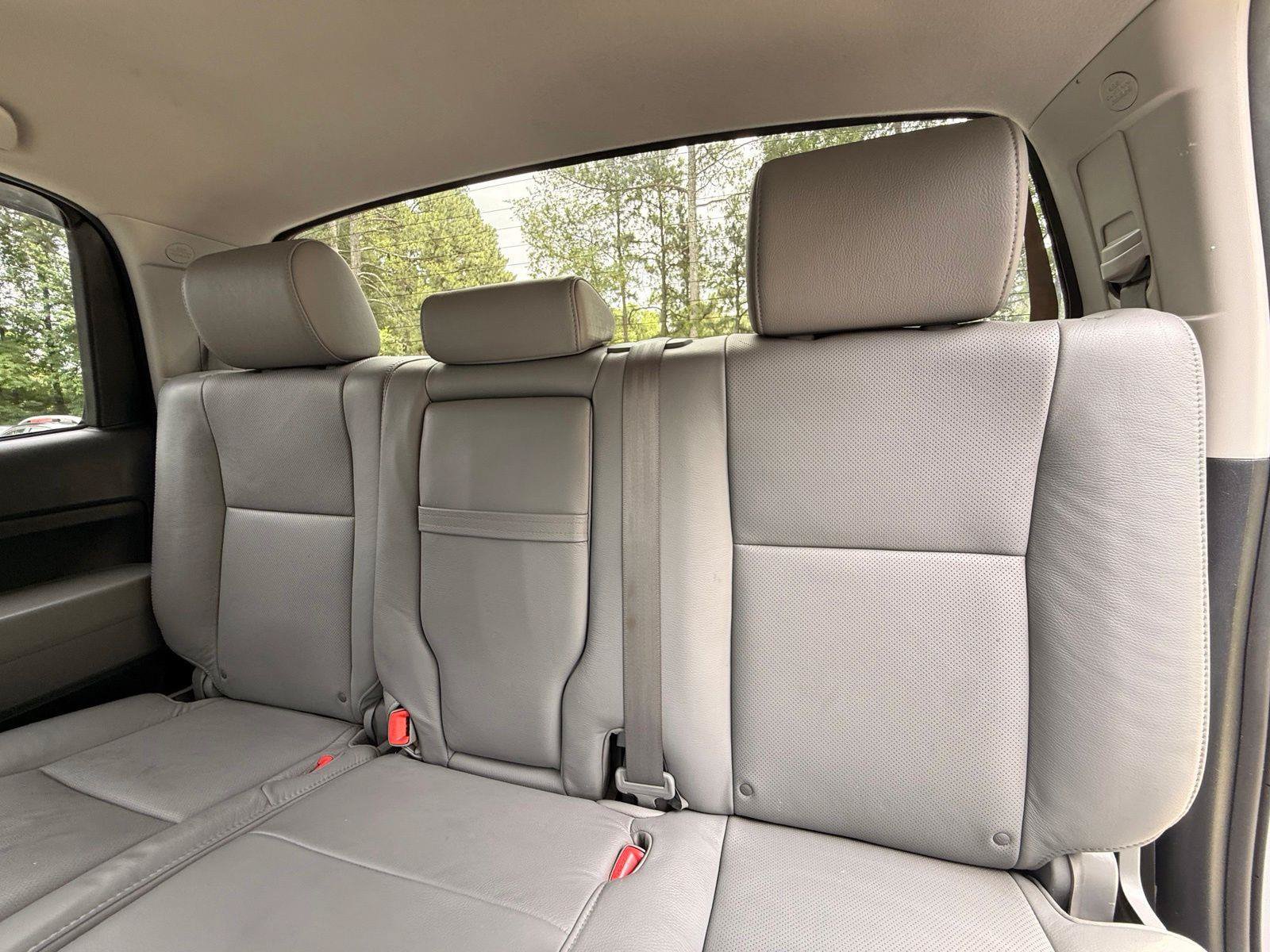 Used 2012 Toyota Tundra Limited w/ Platinum Pkg AWD/4WD image 32