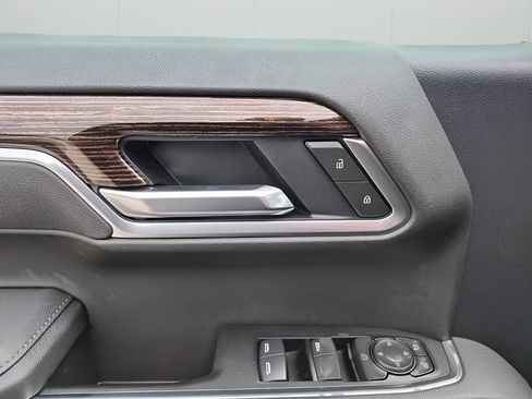 New 2026 GMC Sierra 1500 SLE w/ Preferred Package RWD image 32