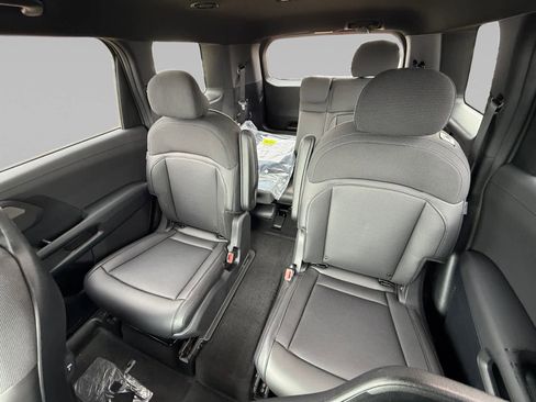 New 2027 Kia Telluride S image 13