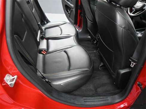 Used 2023 Jeep Compass Limited image 14