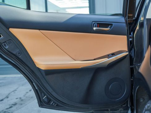 Used 2018 Lexus IS 300 AWD w/ Comfort Package image 28