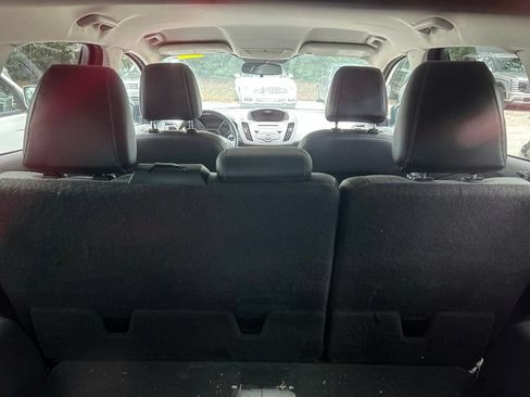 Used 2017 Ford Escape SE w/ SE Sport Appearance Package FWD image 16