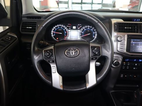 Used 2017 Toyota 4Runner Limited AWD/4WD image 18