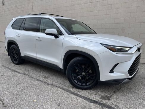 Used 2024 Toyota Grand Highlander Limited image 7