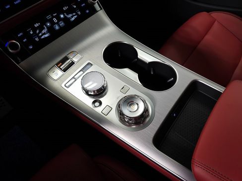 Used 2026 Genesis GV70 3.5T Sport Advanced image 28