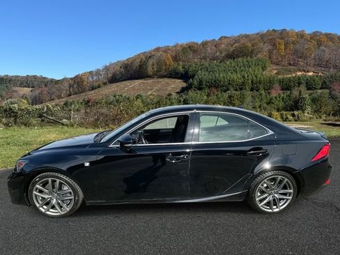 Used 2020 Lexus IS 350 F Sport w/ F Sport Package image 4