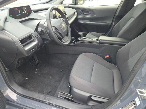 Used 2024 Toyota Prius LE image 25