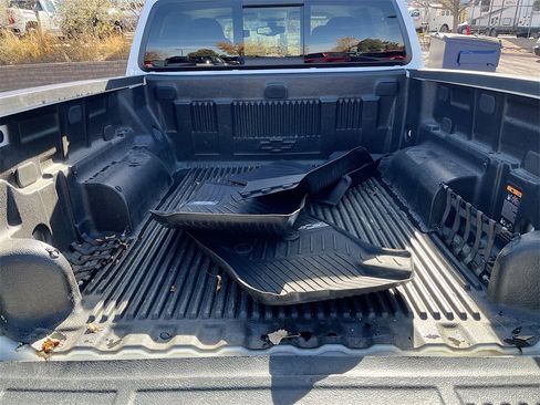 Used 2022 Chevrolet Colorado Z71 w/ LPO, Tonneau and Step Package image 25