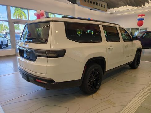 New 2026 Jeep Grand Wagoneer L Limited AWD/4WD image 5