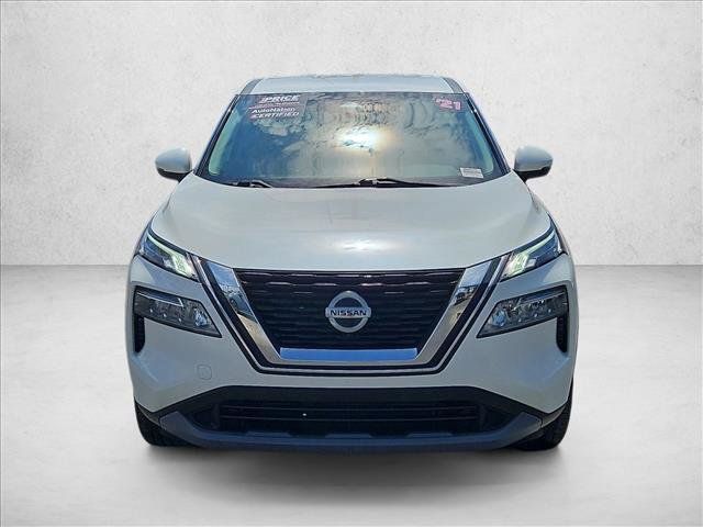 Used 2021 Nissan Rogue SV FWD image 2