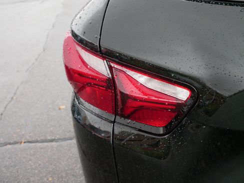 Used 2019 Chevrolet Blazer Premier w/ Driver Confidence II Package image 17