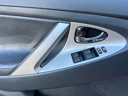 Used 2007 Toyota Camry SE image 12