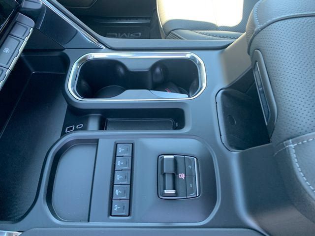 New 2026 GMC Sierra 3500 Denali AWD/4WD image 25