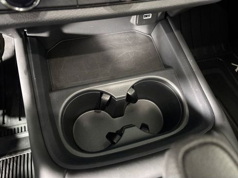 Used 2025 Honda HR-V LX image 15