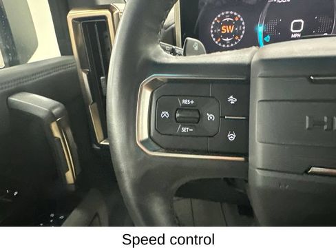 Used 2024 GMC Hummer EV 3X AWD/4WD image 40