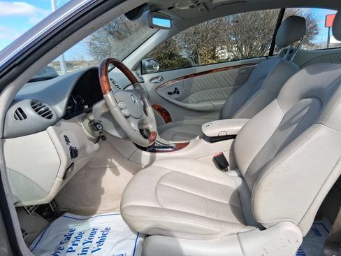 Used 2004 Mercedes-Benz CLK 320 Coupe image 16
