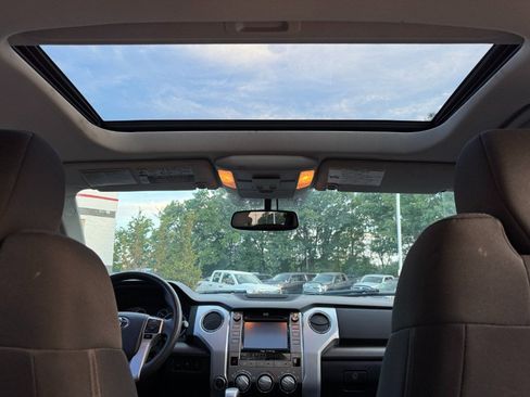 Used 2014 Toyota Tundra SR5 AWD/4WD image 21