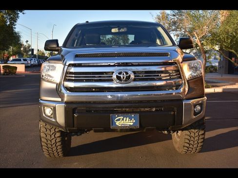Used 2016 Toyota Tundra SR5 w/ SR5 Upgrade Package image 8