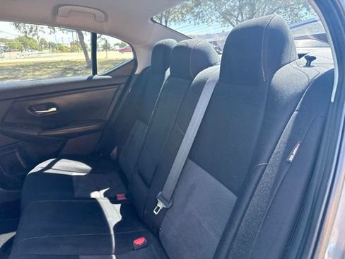 Used 2022 Nissan Sentra SR w/ Electronics Package FWD image 12