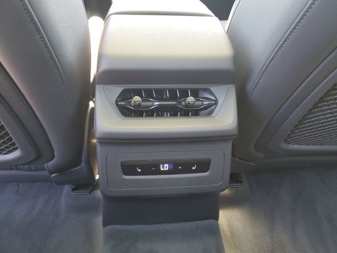 New 2027 Audi A6 e-tron Premium Plus AWD/4WD image 12
