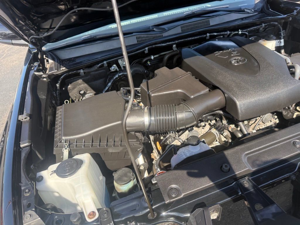 Used 2021 Toyota Tacoma TRD Sport AWD/4WD image 63