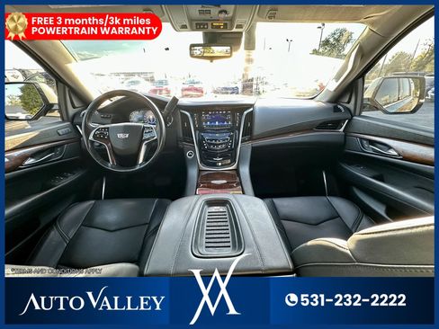 Used 2020 Cadillac Escalade Luxury AWD/4WD image 29